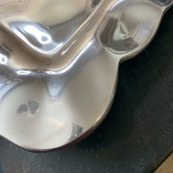 LENOX | Organics Collection | Ruffle Rectangular Tray - Picture 5 of 9